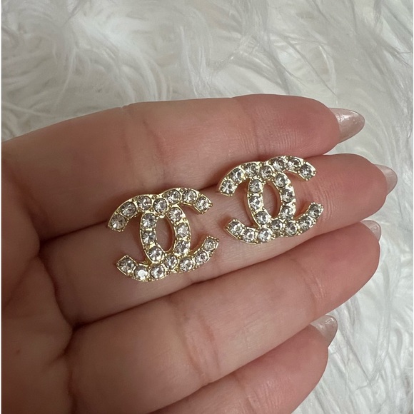 NEW Gold bling crystal Chanel designer logo stud C initial earrings - Picture 5 of 6